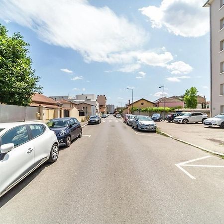 Апартаменти Le Pelisson 6 People Functional Gratte Ciel Віллербанн Екстер'єр фото